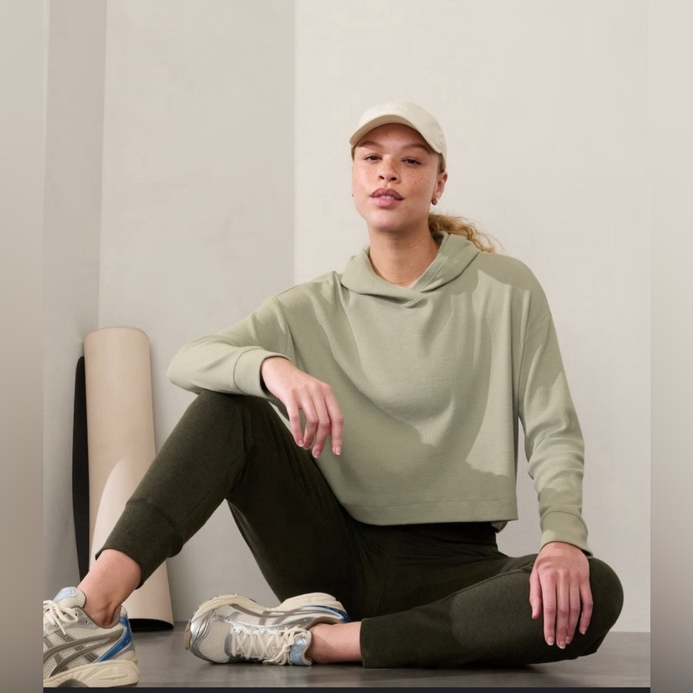 Athleta Presence Hoodie Size Small Moss Green
